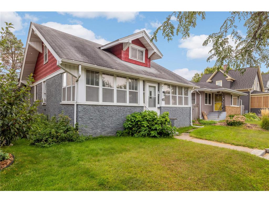 962 Aurora Avenue Saint Paul MN 55104 6785628 image1