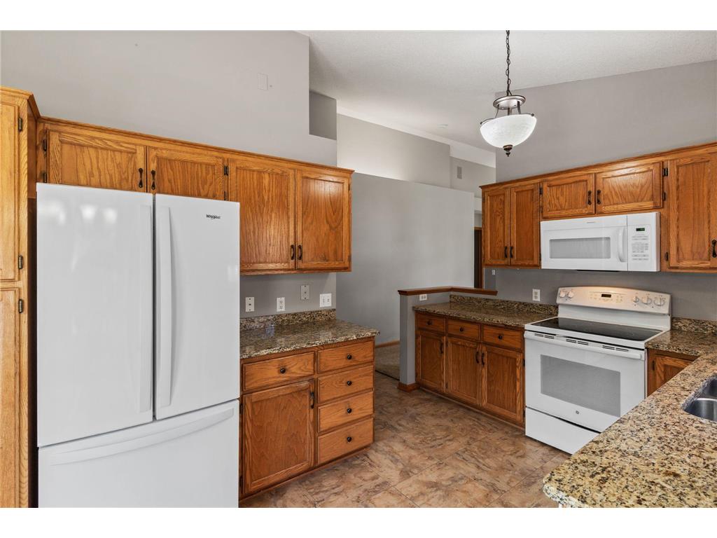 962 Stratford Lane W Burnsville MN 55337 7065918 image11