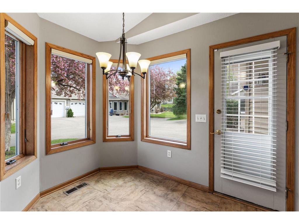 962 Stratford Lane W Burnsville MN 55337 7065918 image15