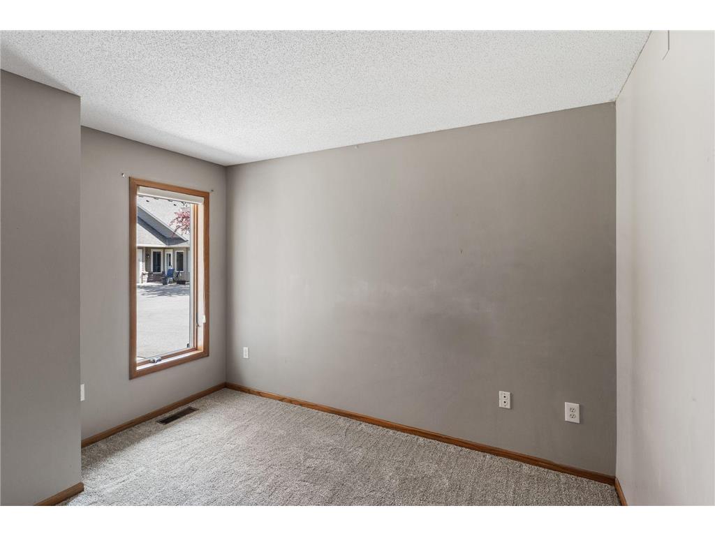 962 Stratford Lane W Burnsville MN 55337 7065918 image23