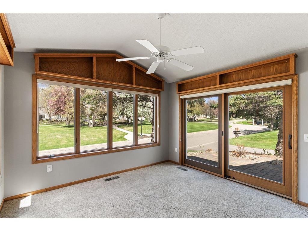 962 Stratford Lane W Burnsville MN 55337 7065918 image26