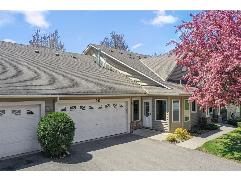 962 Stratford Lane W Burnsville MN 55337 7065918 image31