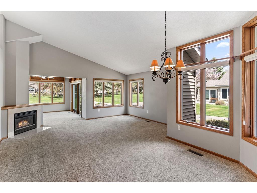 962 Stratford Lane W Burnsville MN 55337 7065918 image8