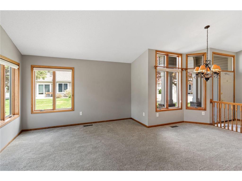 962 Stratford Lane W Burnsville MN 55337 7065918 image9