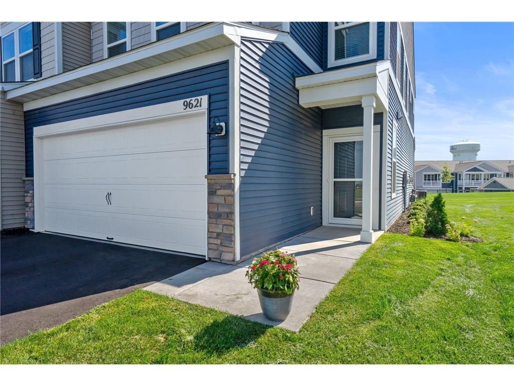 9621 4th Street Lane N Lake Elmo MN 55042 7051697 image2