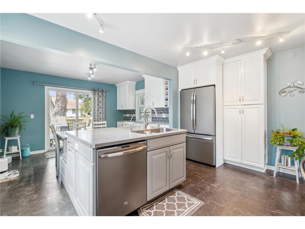 9624 Clinton Avenue S Bloomington MN 55420 6616128 image1