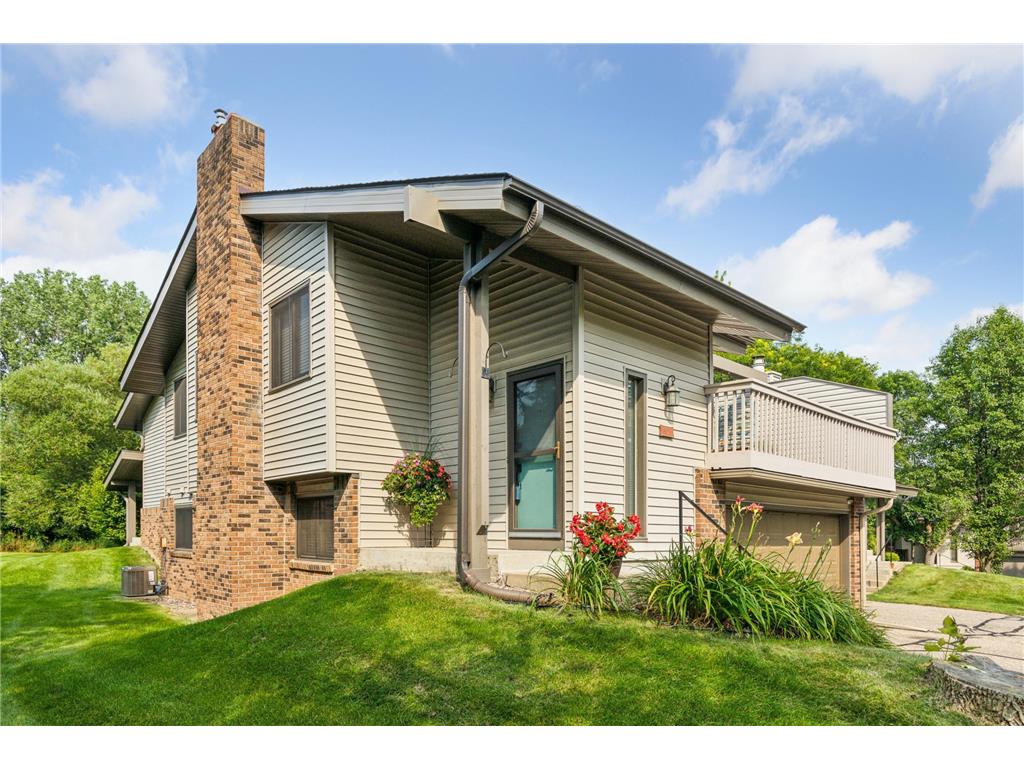 9625 Hampshire Lane Eden Prairie MN 55347 6573687 image1