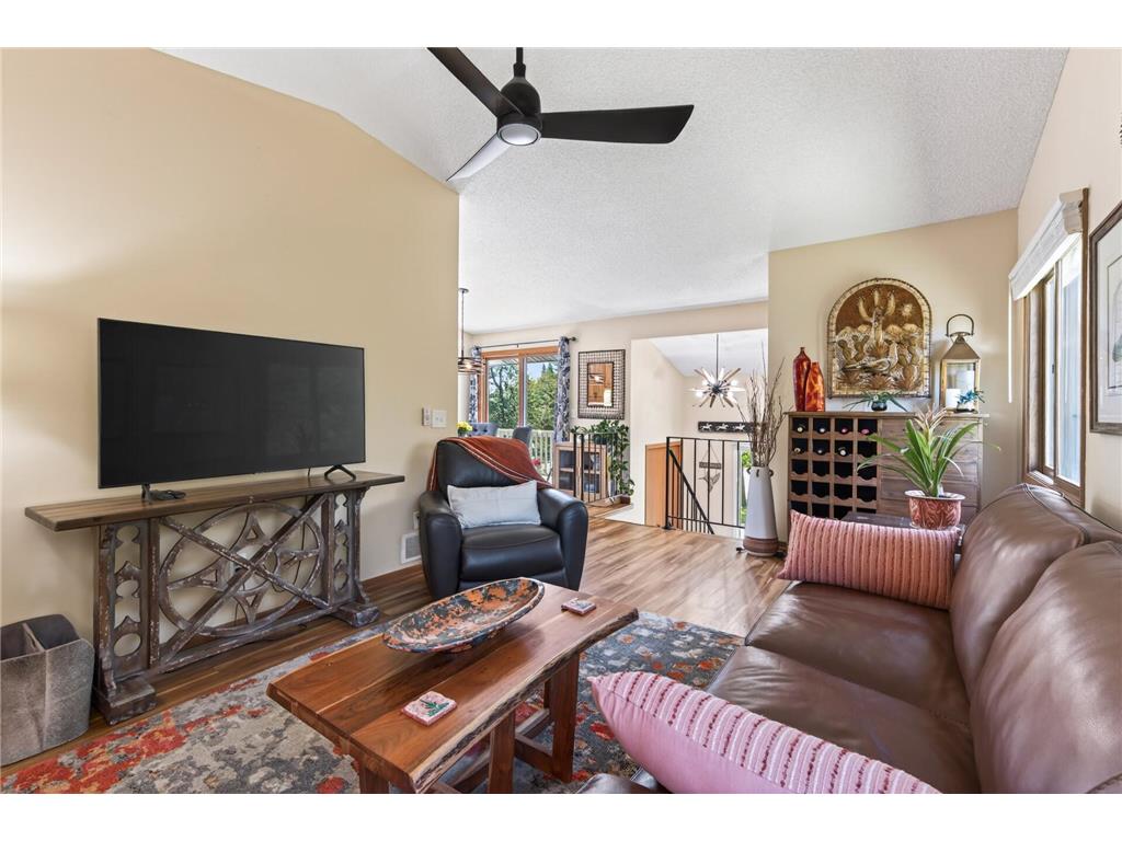 9625 Hampshire Lane Eden Prairie MN 55347 7069333 image10