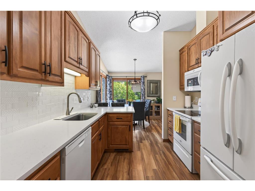 9625 Hampshire Lane Eden Prairie MN 55347 7069333 image16