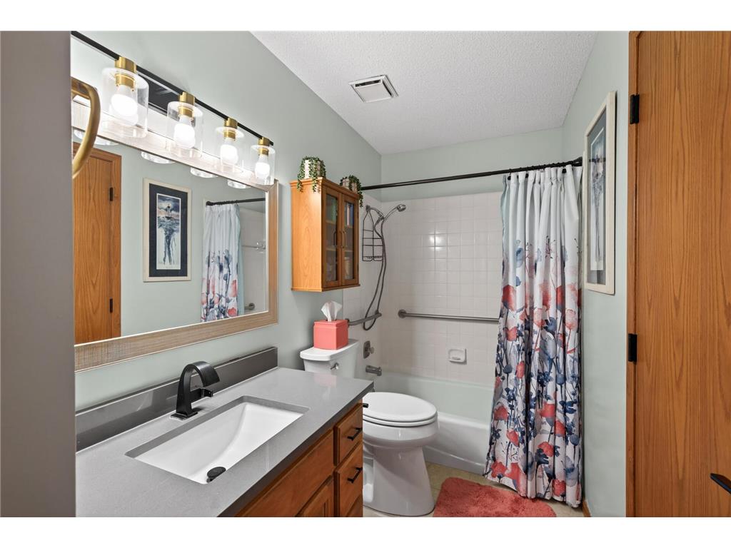 9625 Hampshire Lane Eden Prairie MN 55347 7069333 image24
