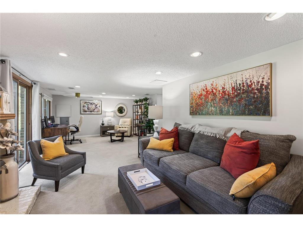 9625 Hampshire Lane Eden Prairie MN 55347 7069333 image25