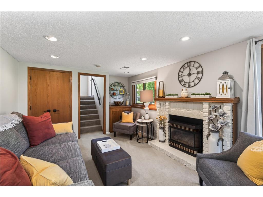 9625 Hampshire Lane Eden Prairie MN 55347 7069333 image27