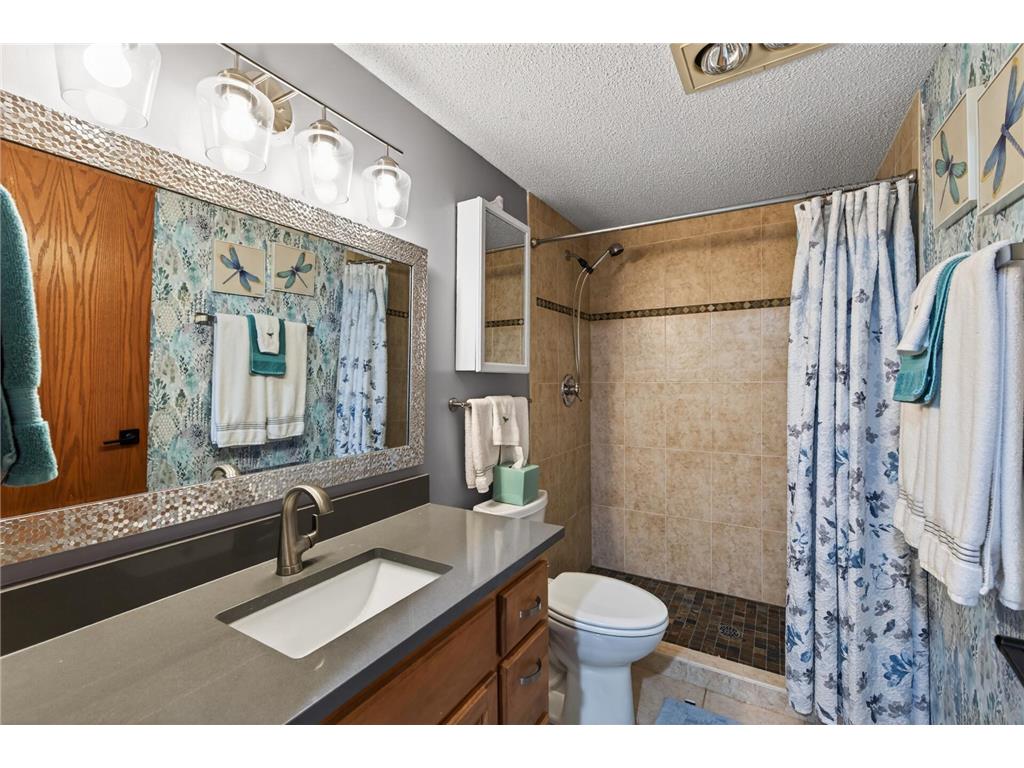 9625 Hampshire Lane Eden Prairie MN 55347 7069333 image35
