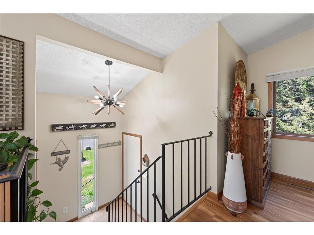 9625 Hampshire Lane Eden Prairie MN 55347 7069333 image6