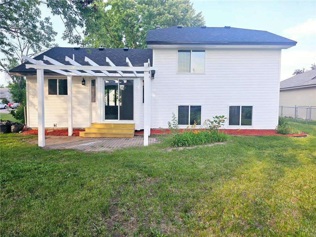 9625 Sheridan Avenue N Brooklyn Park MN 55444 7109062 image19