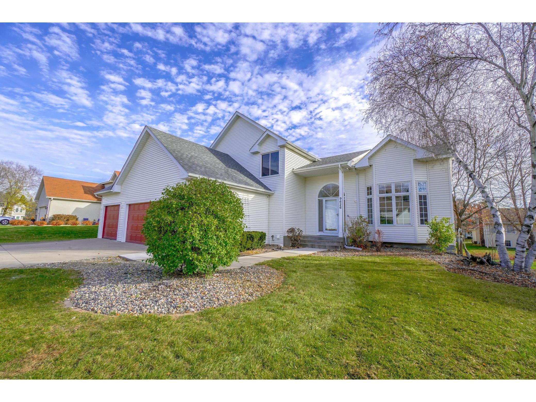 9626 Hillingdon Road Woodbury MN 55125 6118914 image1