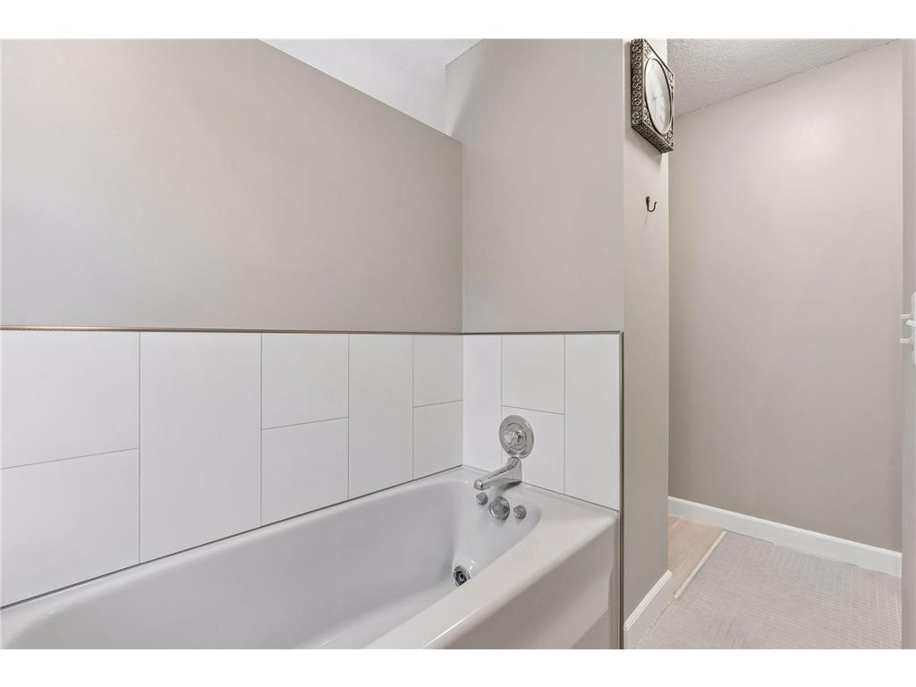 9629 Bennett Place Eden Prairie MN 55347 7109277 image45