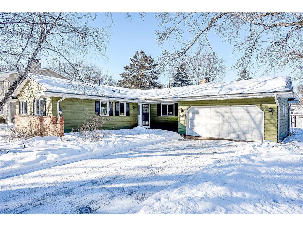 963 Carlton Drive, Shoreview, MN, 55126 MLS 6333378 Edina Realty
