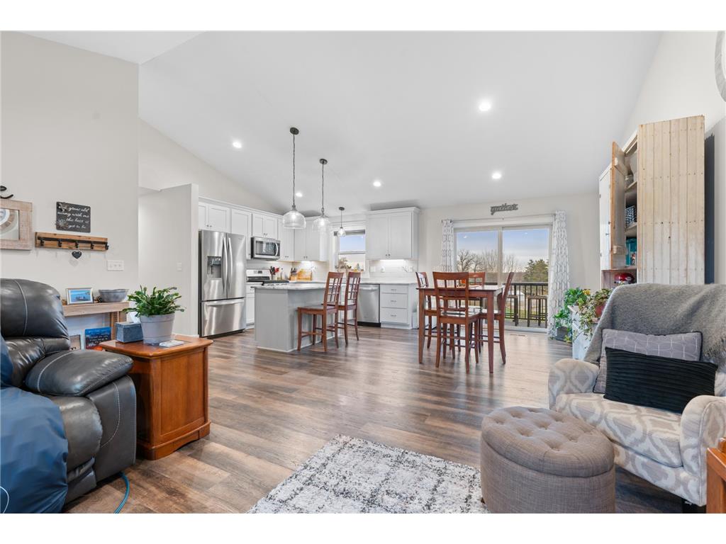 963 Golfview Avenue Zumbrota MN 55992 6820581 image1