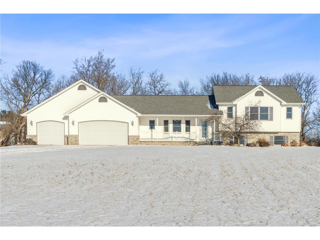 963 Sadies Lane Hudson WI 54016 6652293 image1