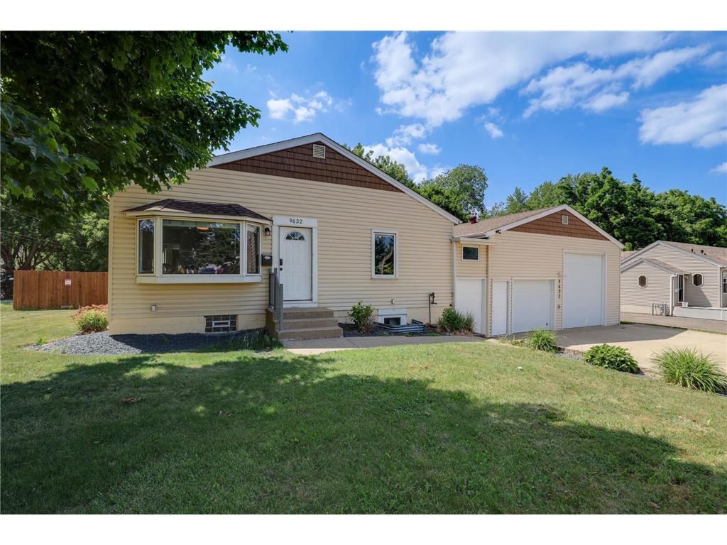 9632 Pleasant Avenue S Bloomington MN 55420 7042544 image1