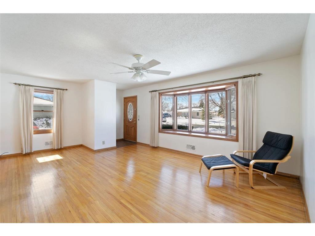 9637 4th Avenue S Bloomington MN 55420 7039070 image6