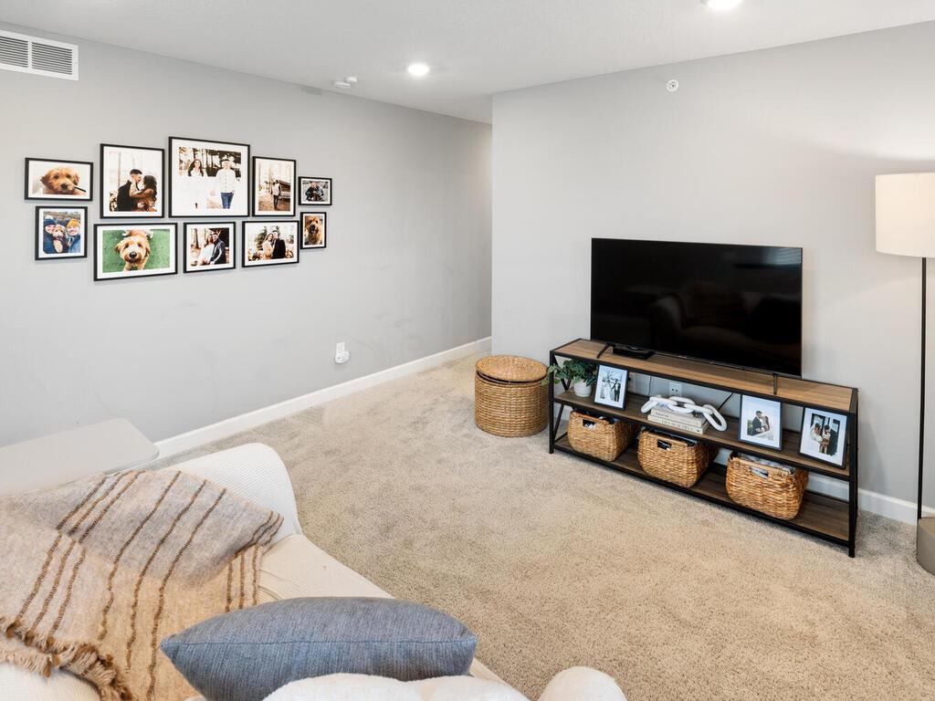 9647 Poplar Drive Victoria MN 55386 7030797 image20