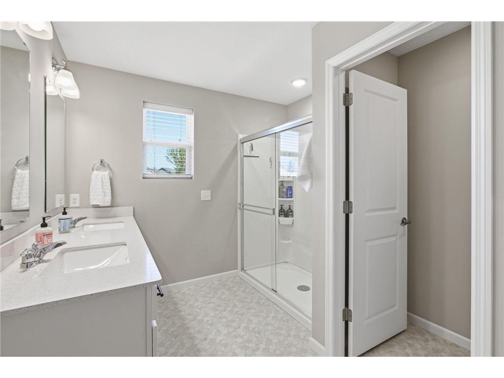 9648 4th Street N Lake Elmo MN 55042 7074808 image17