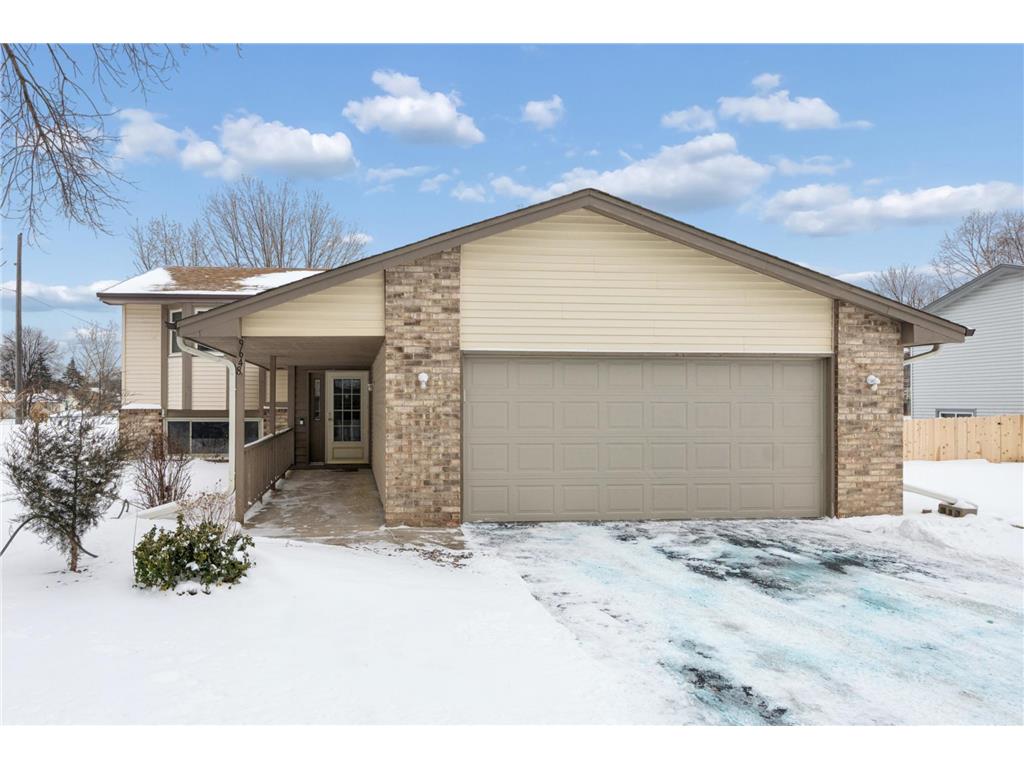 9648 Vincent Avenue N Brooklyn Park MN 55444 6823149 image1