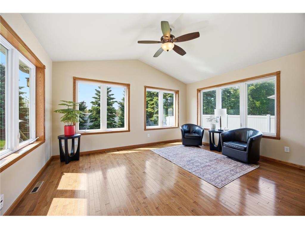 965 18th Avenue Circle N Moorhead MN 56560 7090220 image18