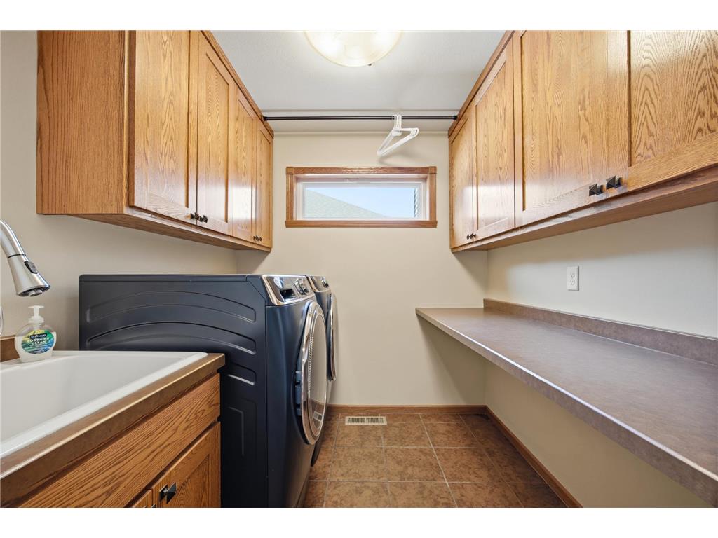 965 18th Avenue Circle N Moorhead MN 56560 7090220 image30