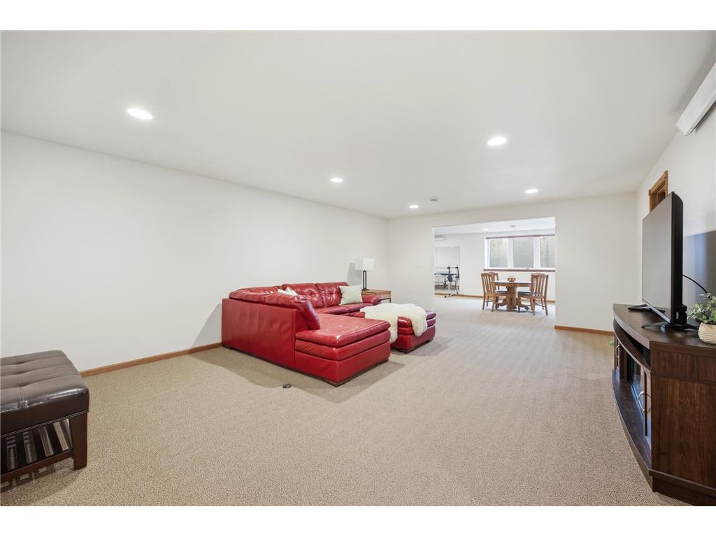 965 18th Avenue Circle N Moorhead MN 56560 7090220 image49