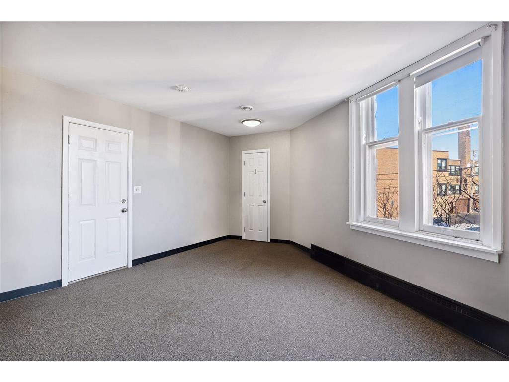965 7th Street W Saint Paul MN 55102 7090969 image23
