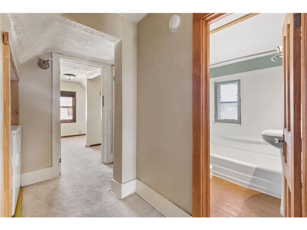 965 E Fremont Avenue Saint Paul MN 55106 7036928 image10