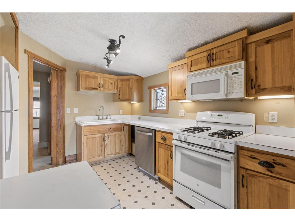 965 E Fremont Avenue Saint Paul MN 55106 7036928 image12