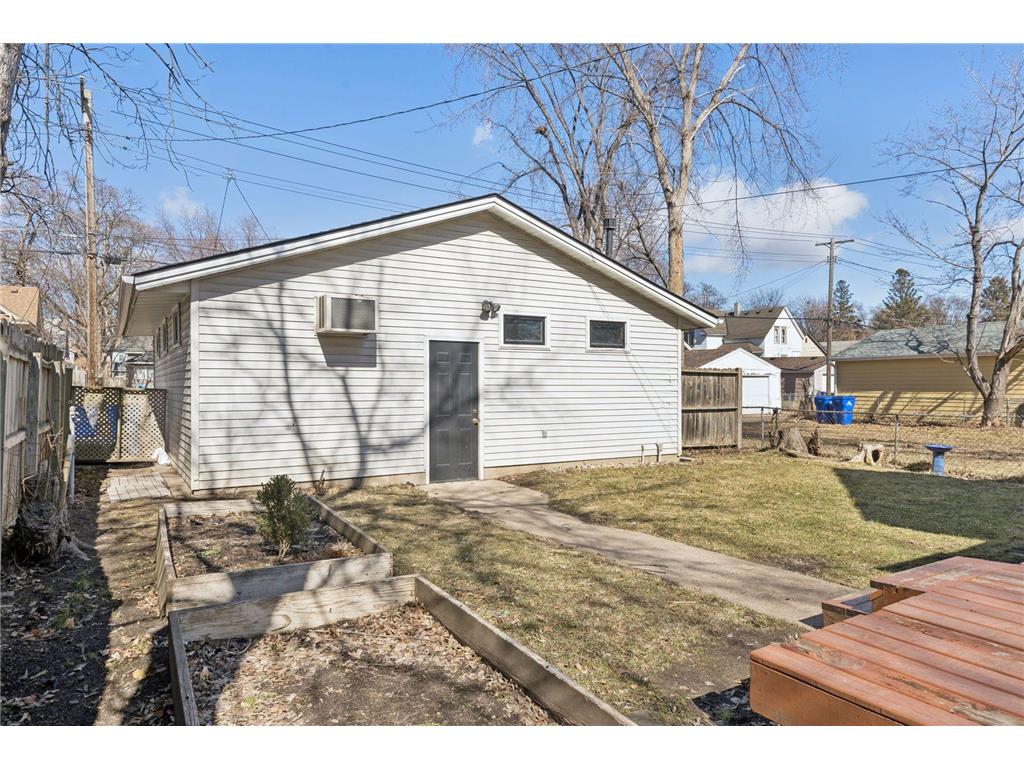 965 E Fremont Avenue Saint Paul MN 55106 7036928 image21