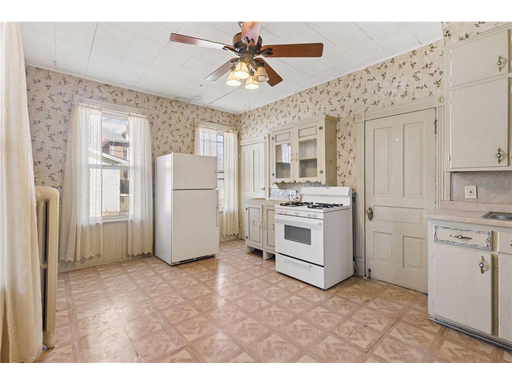 965 E Fremont Avenue Saint Paul MN 55106 7036928 image8