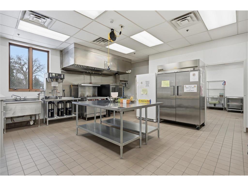 965 Larpenteur Avenue W Roseville MN 55113 7034910 image10