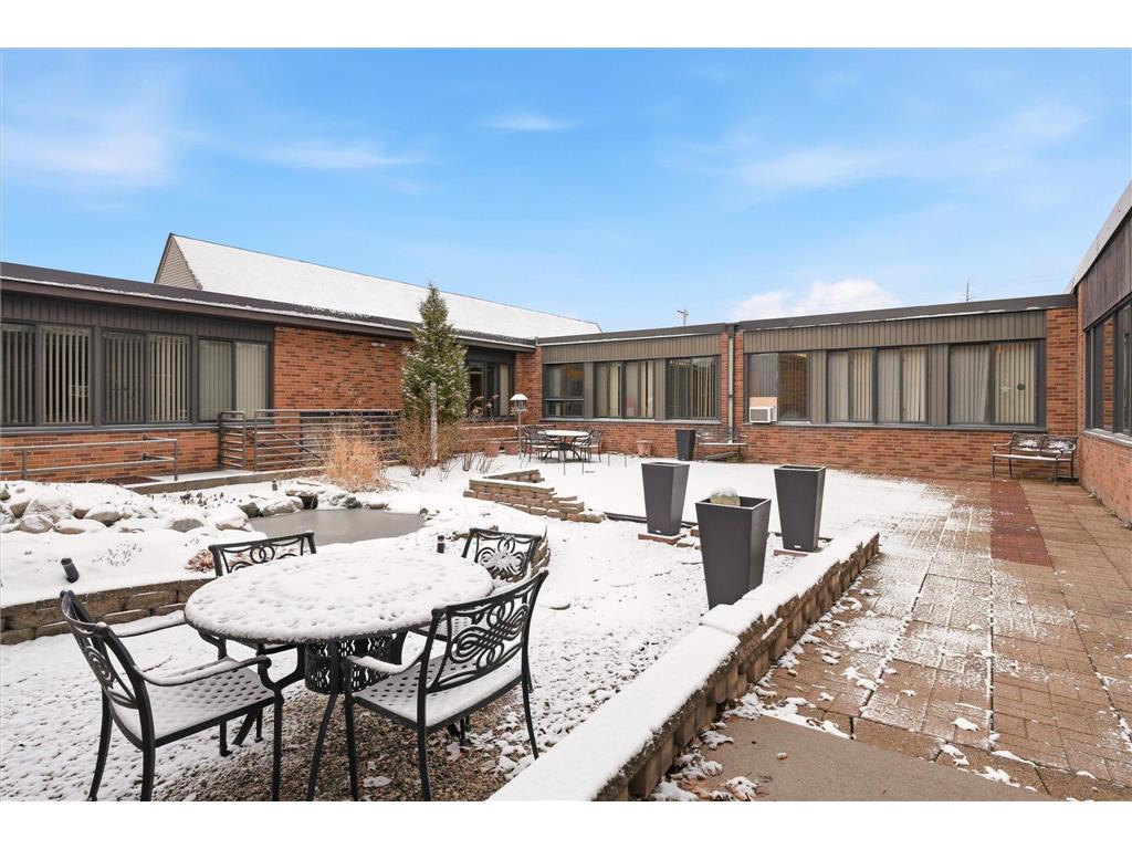 965 Larpenteur Avenue W Roseville MN 55113 7034910 image16