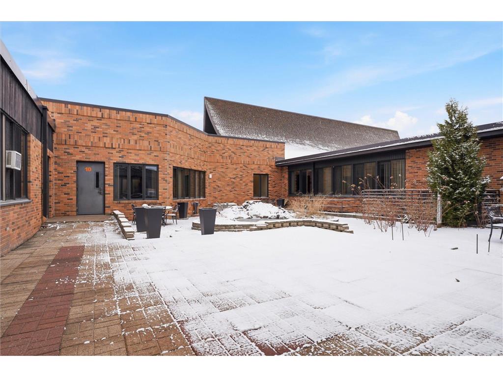 965 Larpenteur Avenue W Roseville MN 55113 7034910 image17