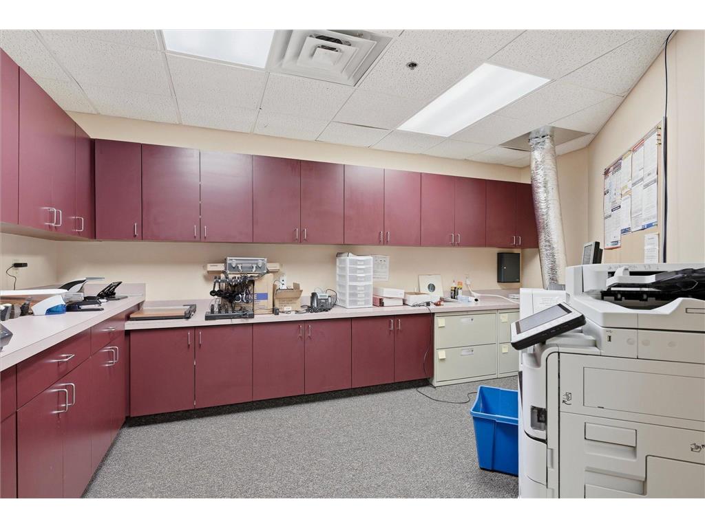 965 Larpenteur Avenue W Roseville MN 55113 7034910 image21