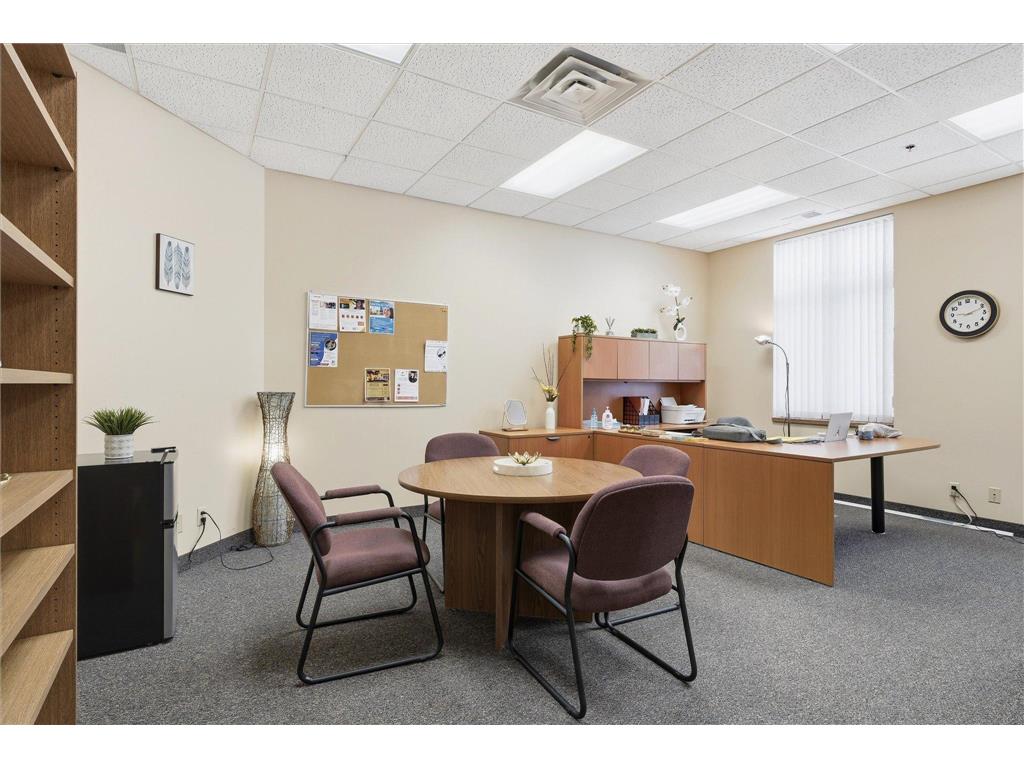 965 Larpenteur Avenue W Roseville MN 55113 7034910 image22