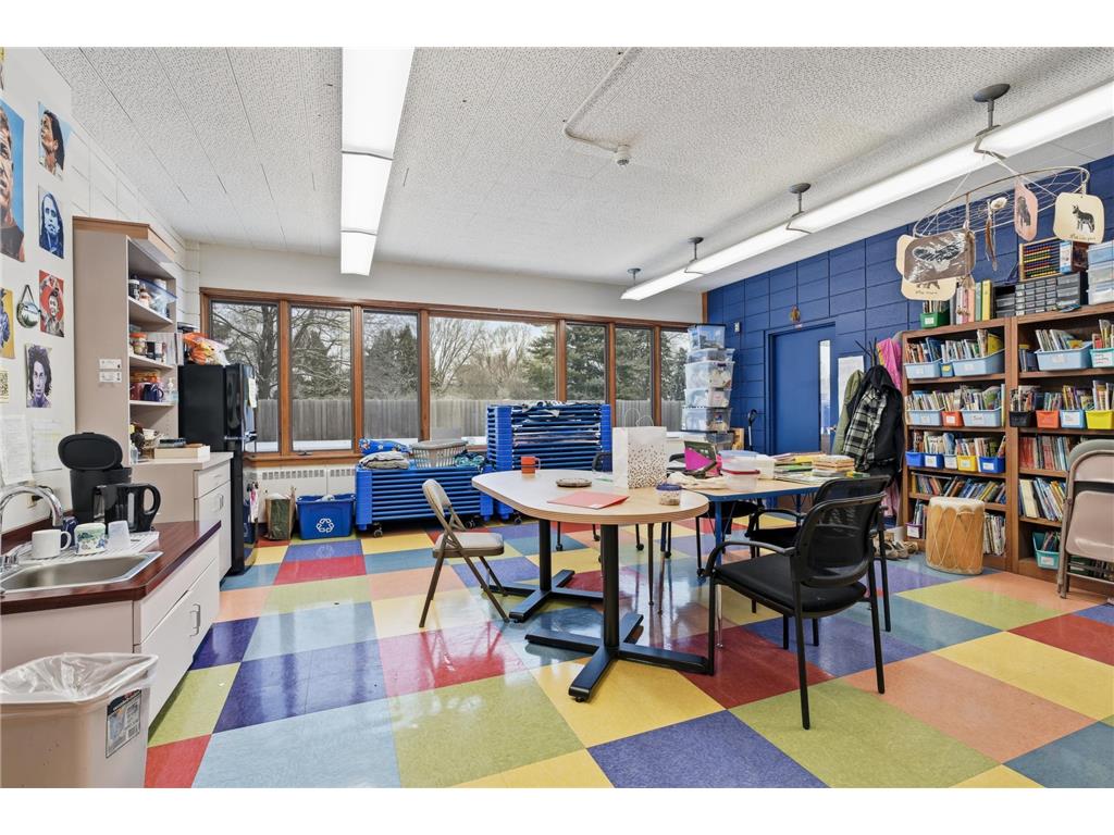 965 Larpenteur Avenue W Roseville MN 55113 7034910 image27