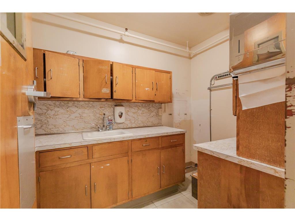 965 Mcmillan Street Worthington MN 56187 6596949 image29