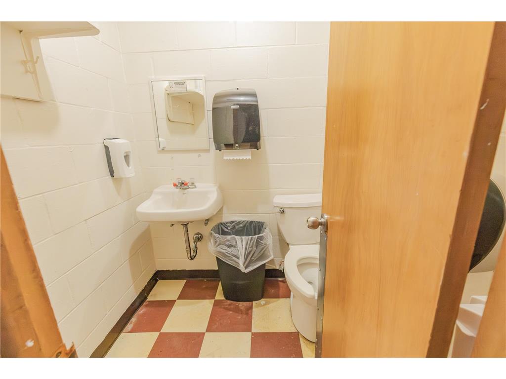 965 Mcmillan Street Worthington MN 56187 6596949 image42