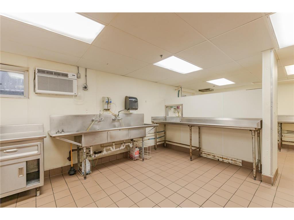 965 Mcmillan Street Worthington MN 56187 6596949 image47