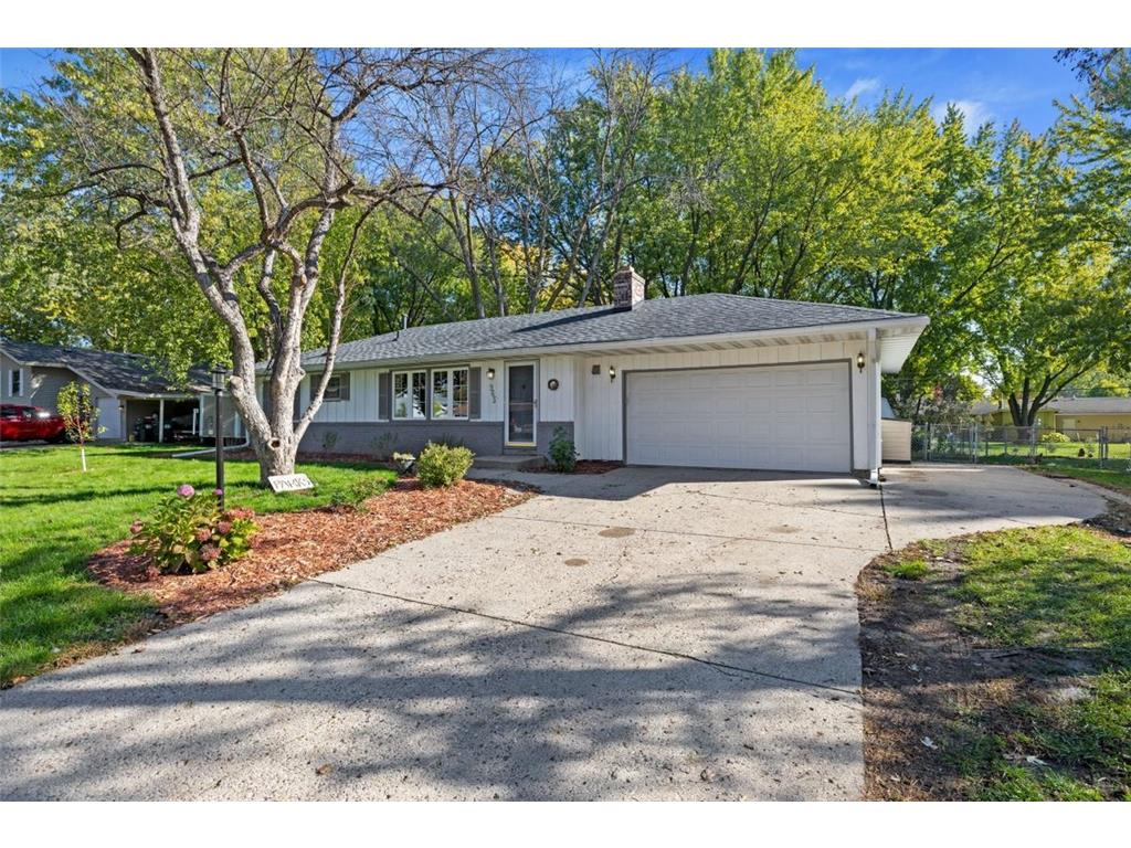 965 Redwell Lane Apple Valley MN 55124 6448152 image1