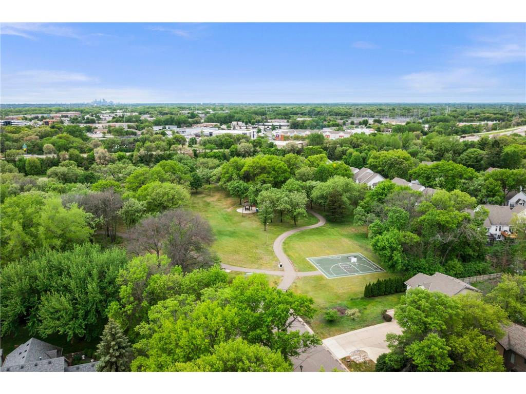 9651 Juniper Street NW Coon Rapids MN 55433 7067405 image31