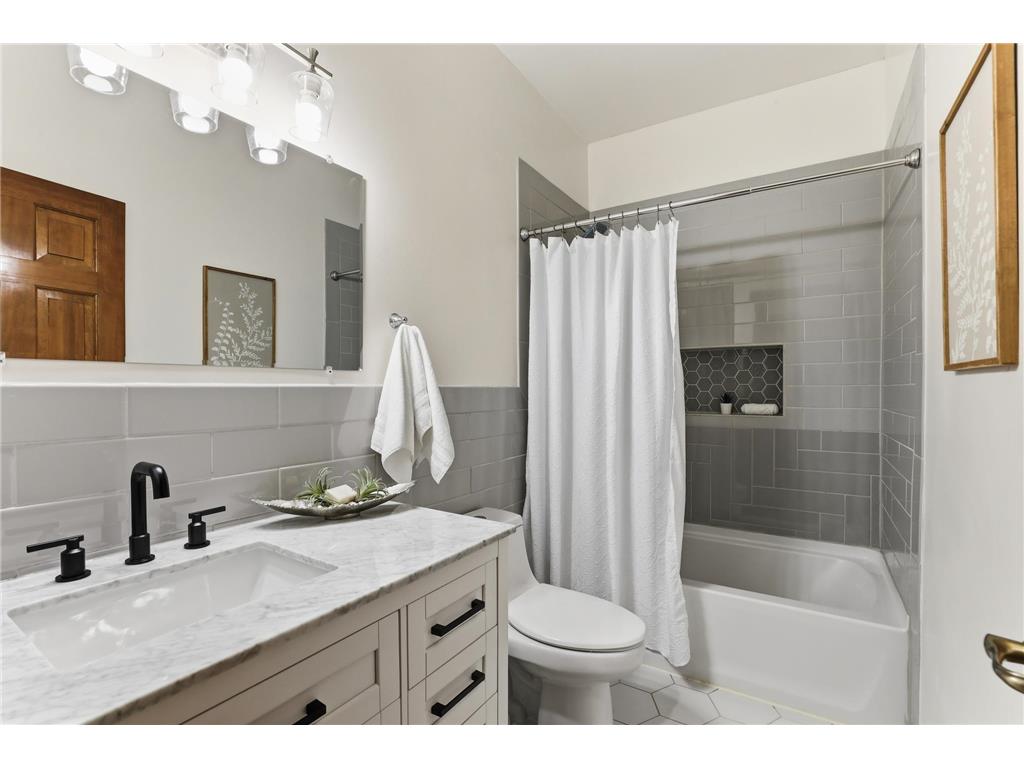 9655 Barton Trail Inver Grove Heights MN 55077 7080479 image26
