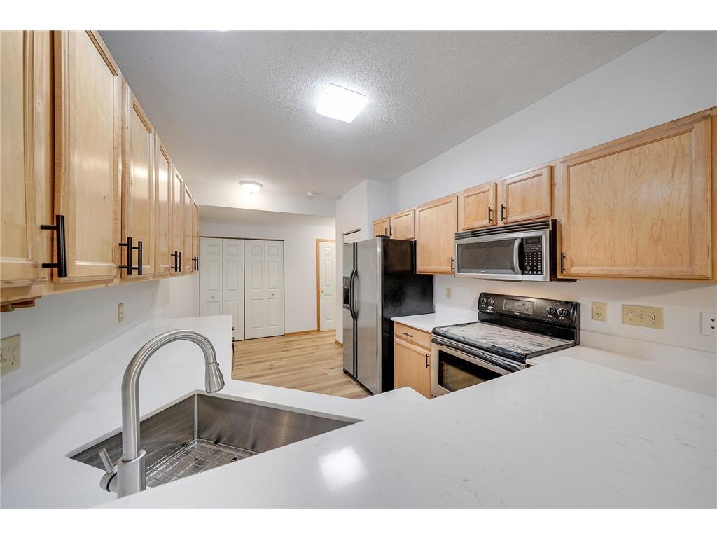 966 Princeton Avenue Shakopee MN 55379 7115425 image16